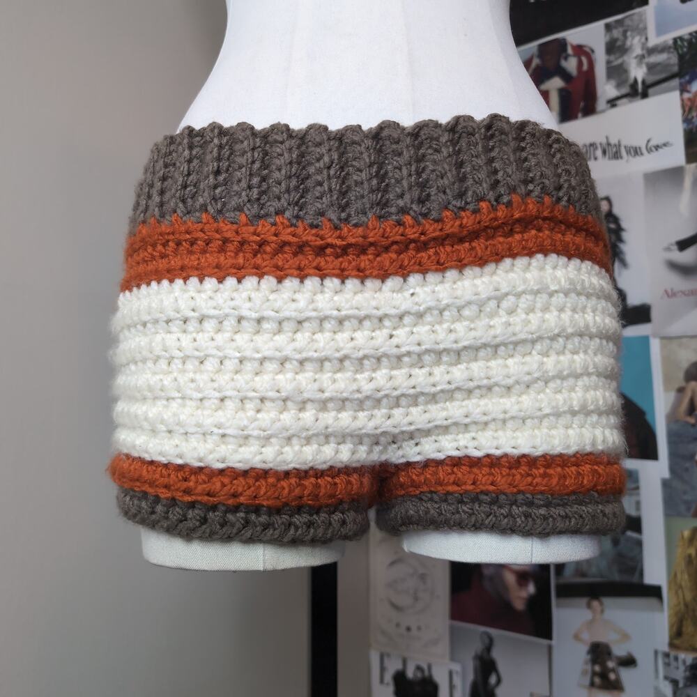 Striped Crochet Knit Handm Rare Shorts